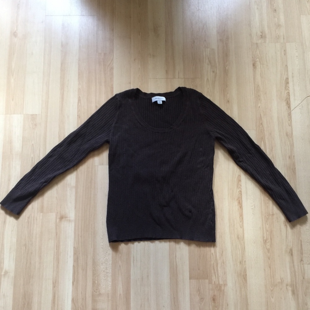 Brown knit sweater😍